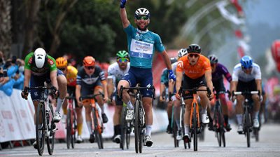 Étape rapide 800e victoire! Cavendish a remporté le championnat